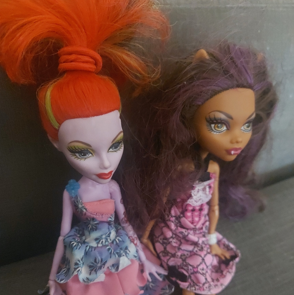 Monster high G1 operetta & clawdeen 2 dolls